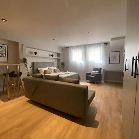 Next To Campus & Hospitals-thessaloniki * סלוניקי