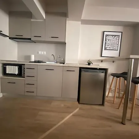 Appartement Next To Campus & Hospitals-thessaloniki Thessalonique