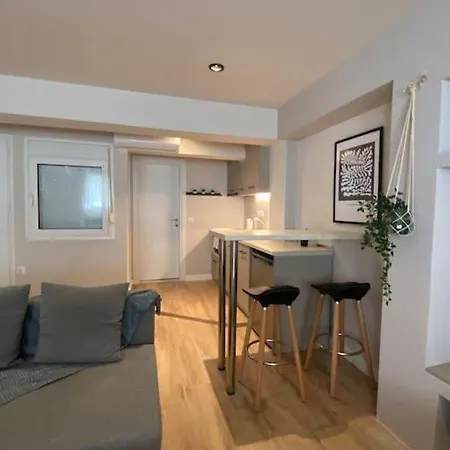 Next To Campus & Hospitals-thessaloniki Szaloniki